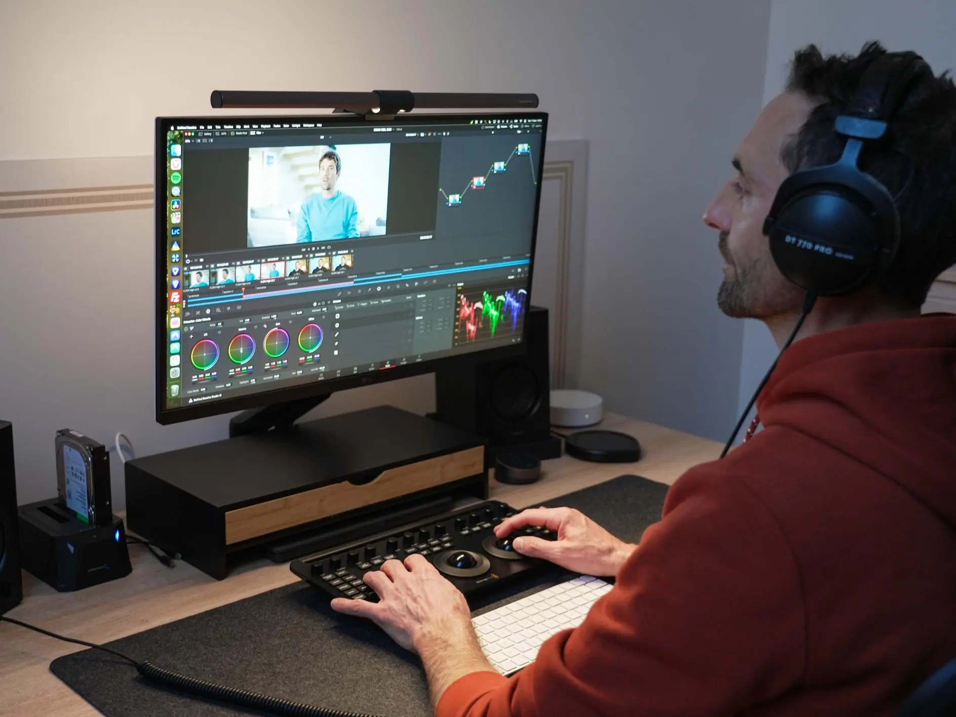 Laurent Henry monte et étalonne un film de mariage sur DaVinci Resolve